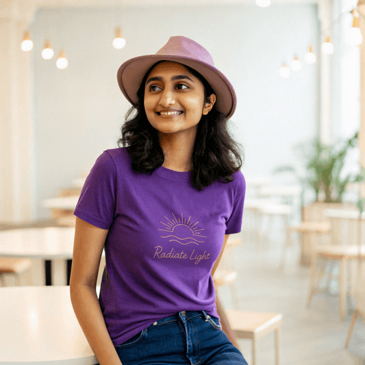 Radiate Light – Minimalist Summer T-Shirt - Kinzu